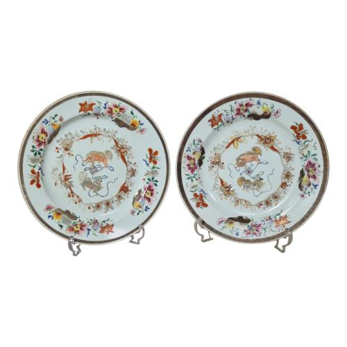 Par de Medalh&otilde;es de Porcelana Cia das Indias